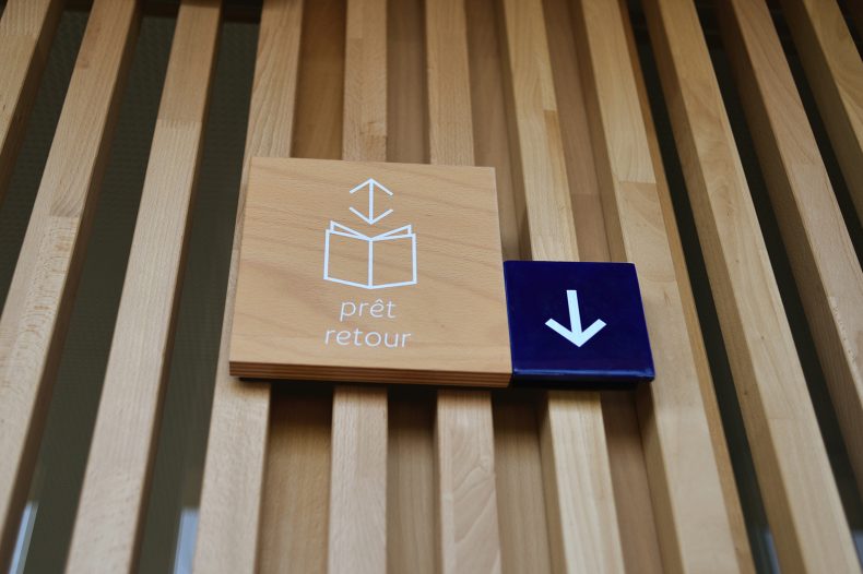 Signalétique pour la Maison de la culture de Colombier-Saugnieu